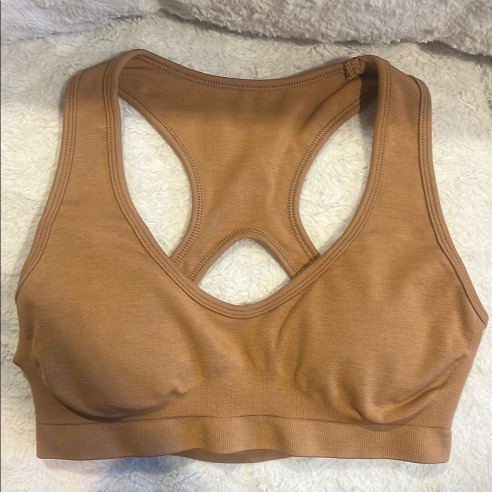 NEW, NEVER WORN Alphalete Amplify Contour Sports Bra